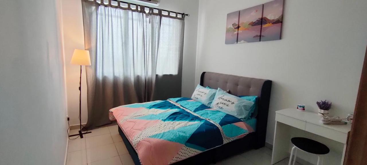 Imanz Homestay 3 Bedroom & 3 Bathroom Kajang Exterior photo