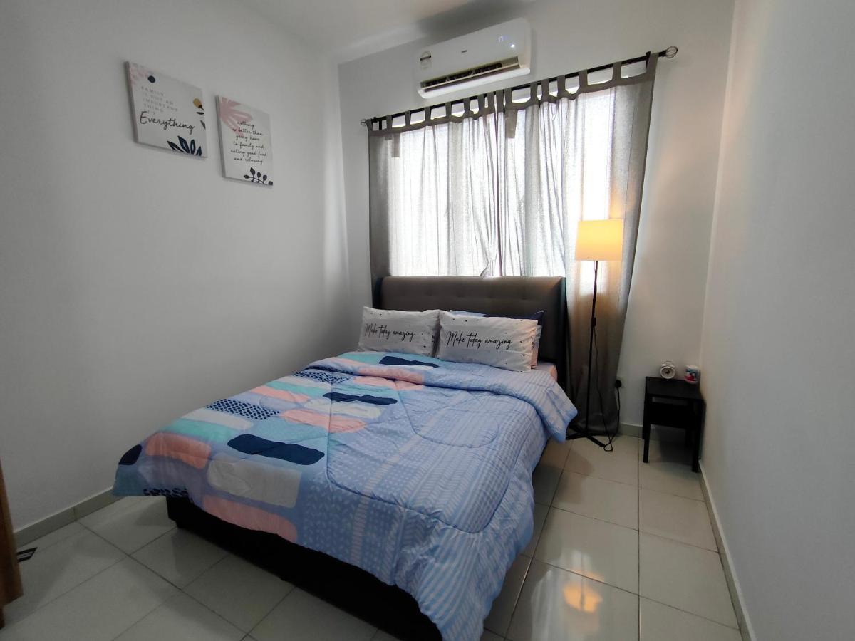Imanz Homestay 3 Bedroom & 3 Bathroom Kajang Exterior photo